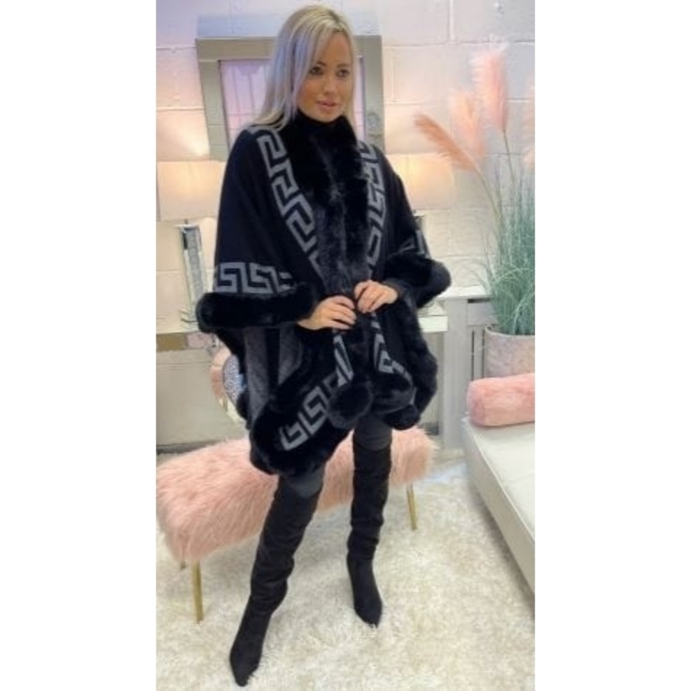 NWT beautiful wrap coat with faux fur trim one size